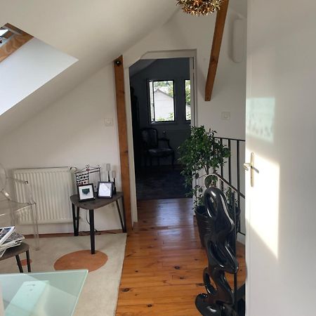 Chambre Hotes Nichee Sous Les Toits Rennes Exterior photo